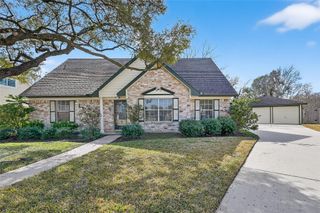 12323 Meadow Berry Drive, Meadows Place, TX 77477