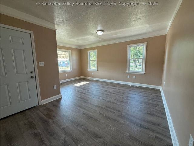 501 21st Street, Dunbar, WV 25064