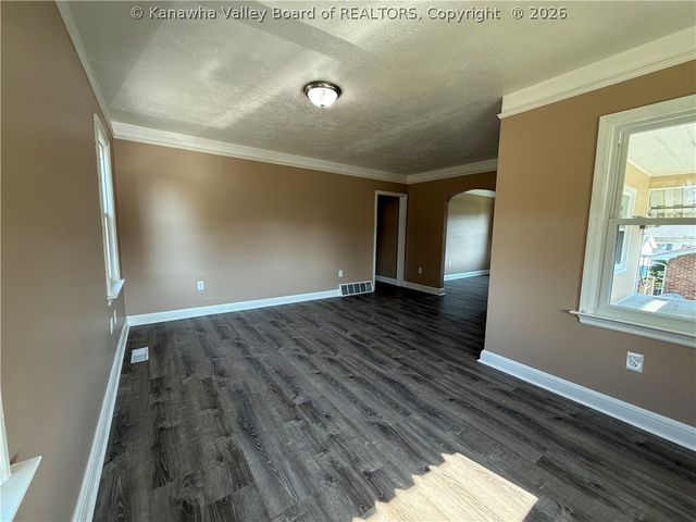 501 21st Street, Dunbar, WV 25064