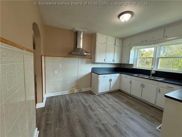 501 21st Street, Dunbar, WV 25064