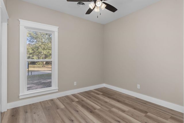 215 COUNTY ROAD 218 RD, Corinth, MS 38834