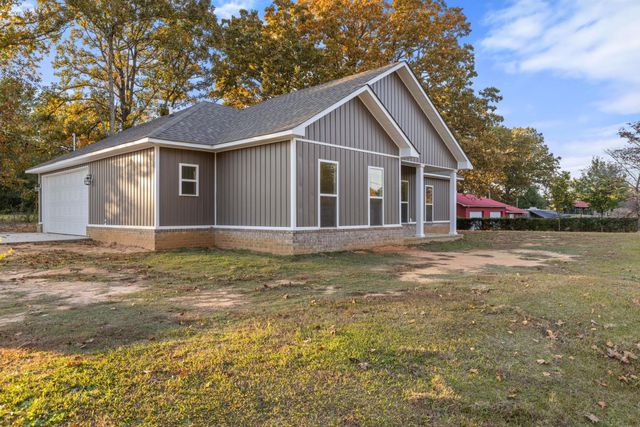 215 COUNTY ROAD 218 RD, Corinth, MS 38834