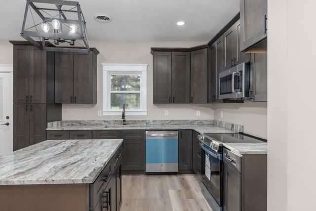 215 COUNTY ROAD 218 RD, Corinth, MS 38834