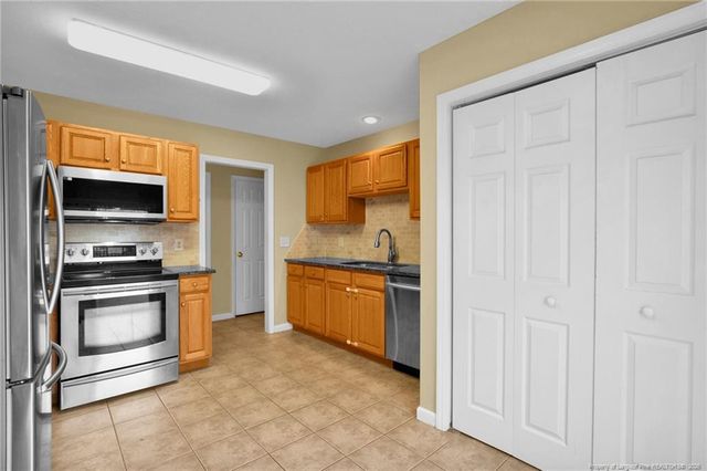 75 Countess Court, Cameron, NC 28326
