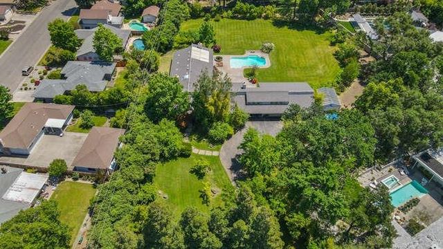 3619 Winding Creek Rd, Sacramento, CA 95864