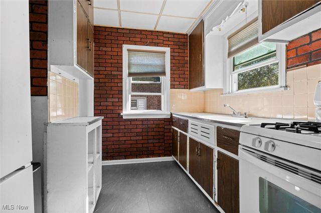 23205 Clifford Drive, North Olmsted, OH 44070