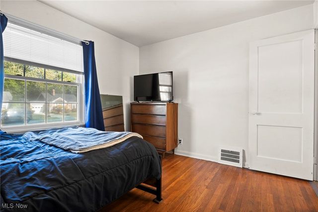 23205 Clifford Drive, North Olmsted, OH 44070