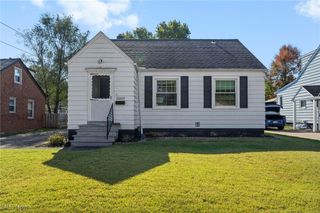 23205 Clifford Drive, North Olmsted, OH 44070