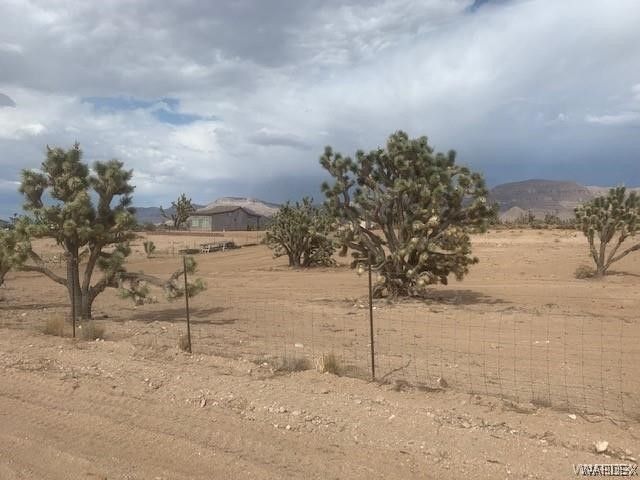 26726 N Sandy Point Drive, Meadview, AZ 86444