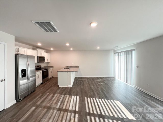 5915 Faron Way, Charlotte, NC 28262