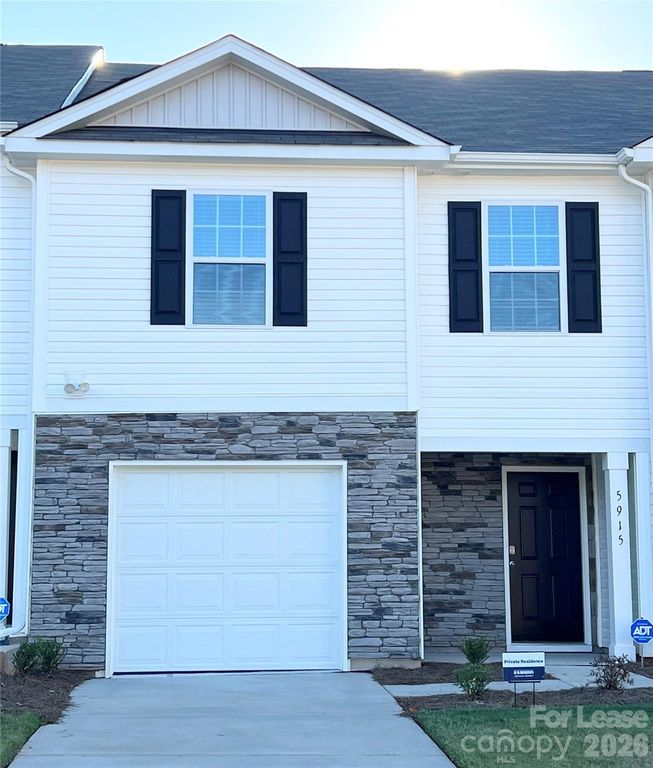 5915 Faron Way, Charlotte, NC 28262
