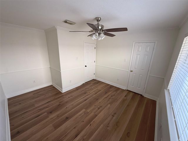 9204 Tejas Court, La Porte, TX 77571