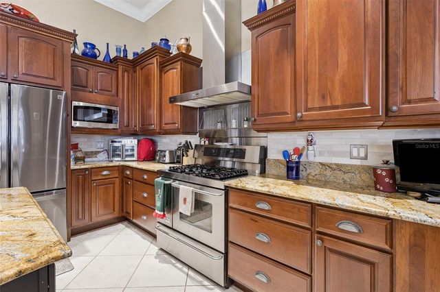 1640 PENINSULA DRIVE, Tavares, FL 32778