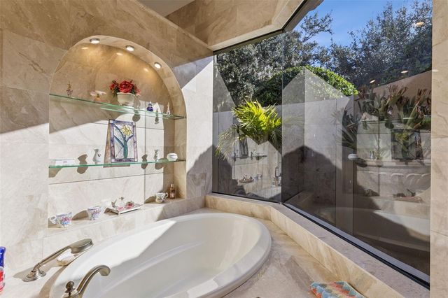 1640 PENINSULA DRIVE, Tavares, FL 32778