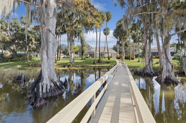 1640 PENINSULA DRIVE, Tavares, FL 32778