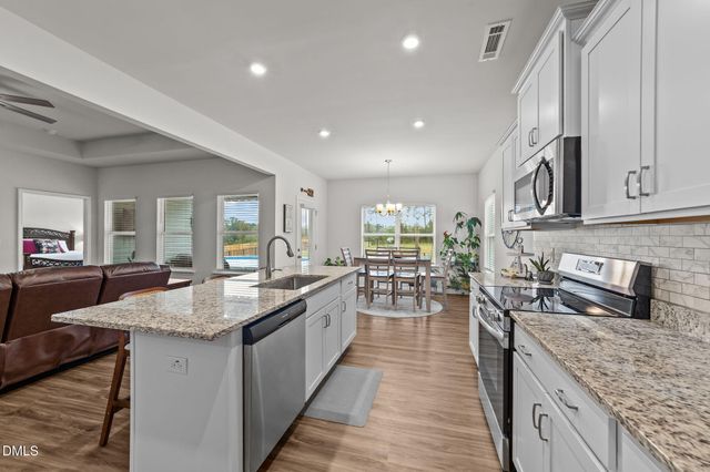 210 Spilona Way, Four Oaks, NC 27524