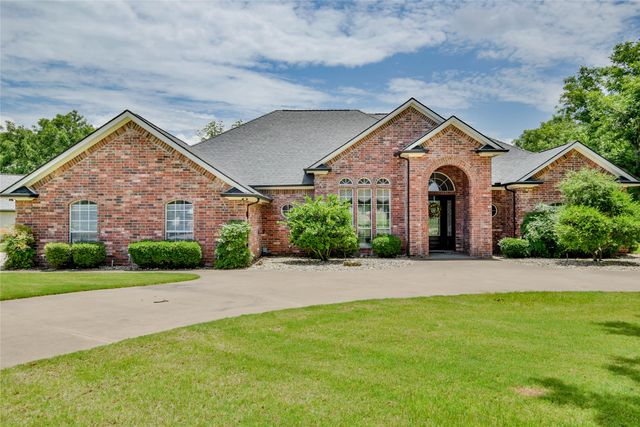 5905 Dog Leg Court, Granbury, TX 76049