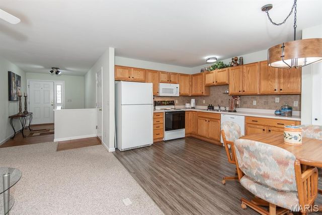 1516 Cassie Court, High Ridge, MO 63049