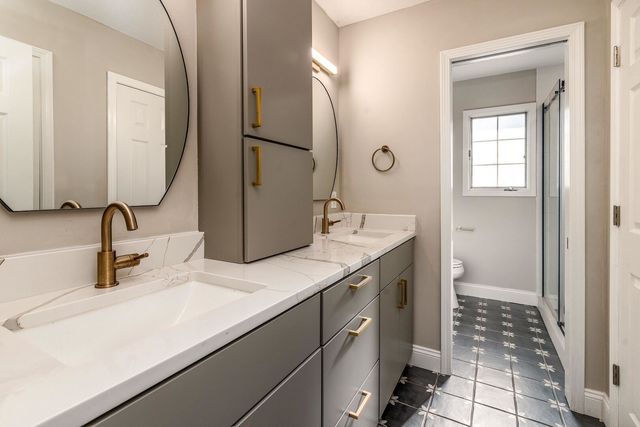 317 S Lu Ct Court, Carbondale, IL 62901