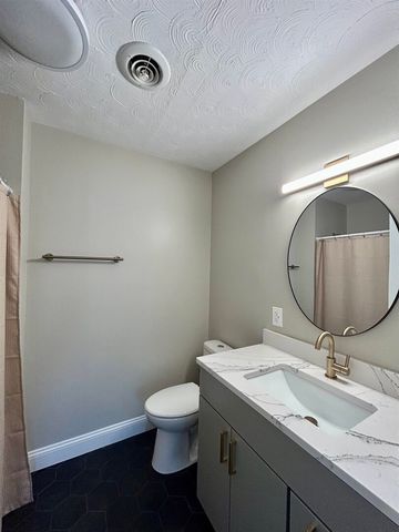 317 S Lu Ct Court, Carbondale, IL 62901