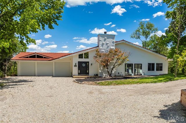 2900 Ossenfort Road, Wildwood, MO 63038
