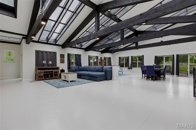 2900 Ossenfort Road, Wildwood, MO 63038