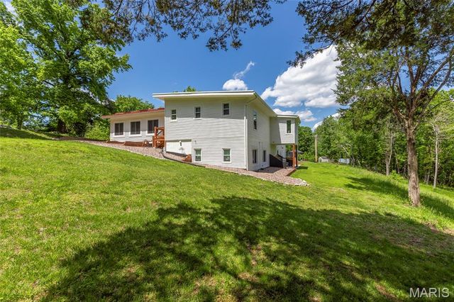 2900 Ossenfort Road, Wildwood, MO 63038