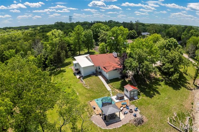 2900 Ossenfort Road, Wildwood, MO 63038
