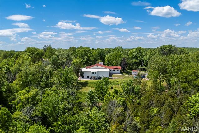 2900 Ossenfort Road, Wildwood, MO 63038