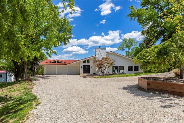 2900 Ossenfort Road, Wildwood, MO 63038