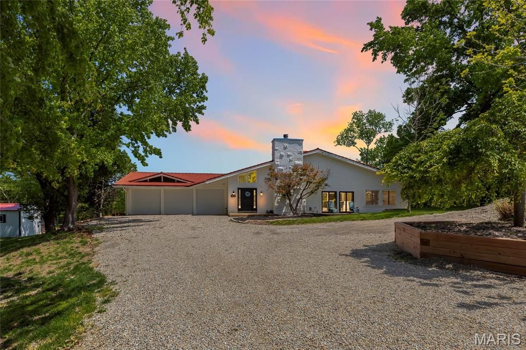 2900 Ossenfort Road, Wildwood, MO 63038