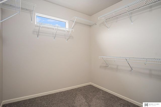 1504 Old Gaelic Street, Bellevue, NE 68123