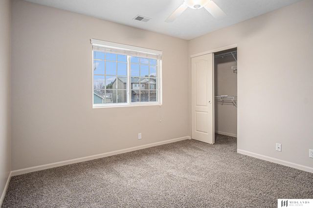 1504 Old Gaelic Street, Bellevue, NE 68123