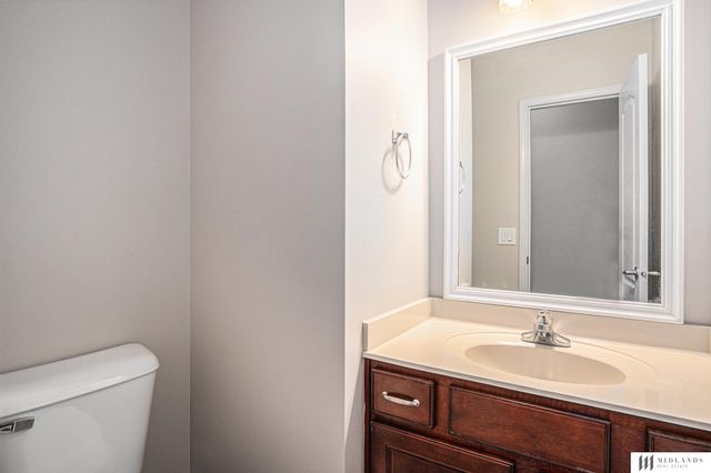 1504 Old Gaelic Street, Bellevue, NE 68123