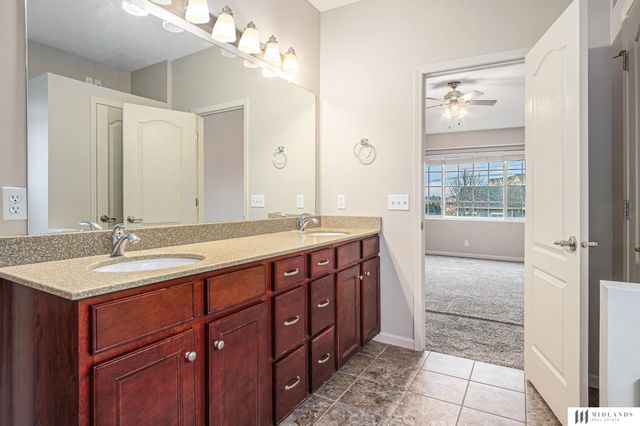 1504 Old Gaelic Street, Bellevue, NE 68123