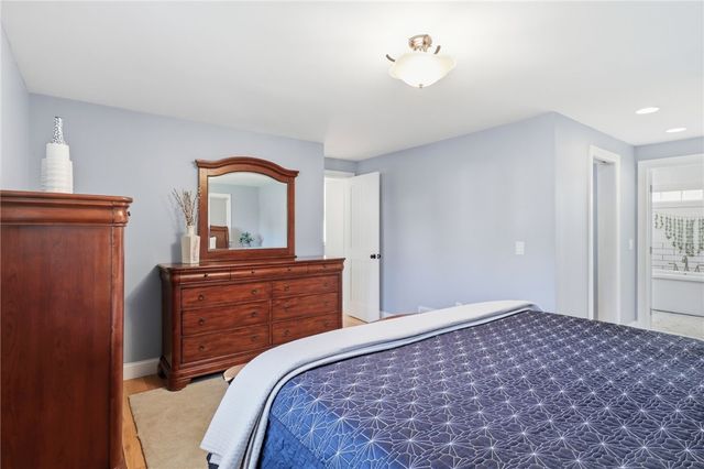 68 Favara Circle, Irondequoit, NY 14609