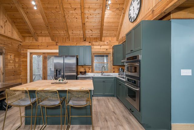 123 Martins Bluff, Blairsville, GA 30512