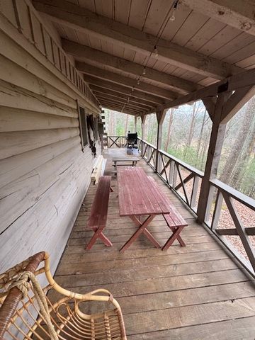 123 Martins Bluff, Blairsville, GA 30512