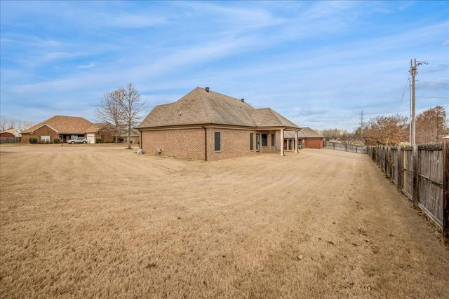 3454 CAROLYN CROSSING DR, Southaven, MS 38671