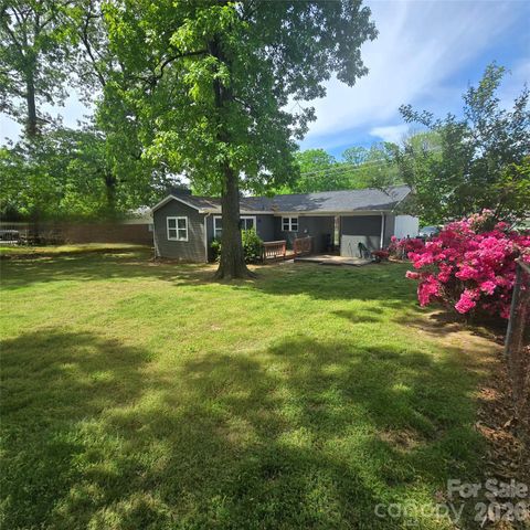 421 Kingfield Drive SW, Concord, NC 28027