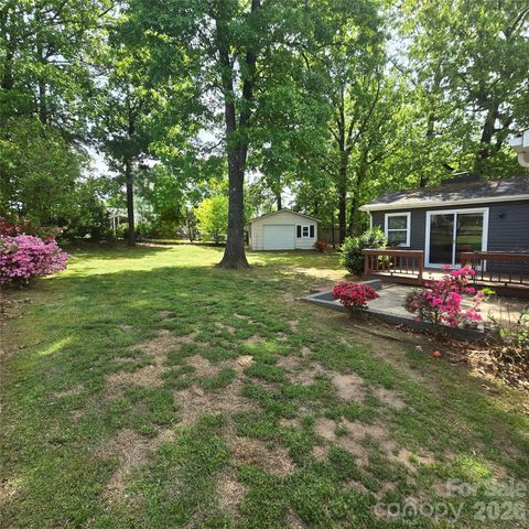 421 Kingfield Drive SW, Concord, NC 28027