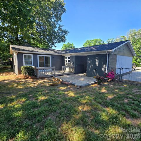 421 Kingfield Drive SW, Concord, NC 28027