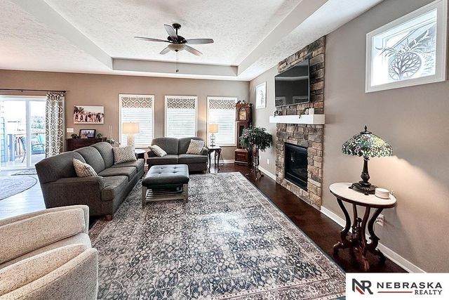 1509 N 194 Circle, Elkhorn, NE 68022