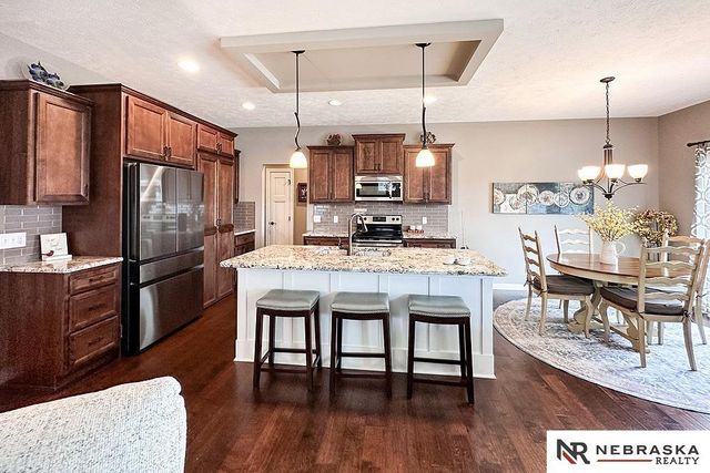 1509 N 194 Circle, Elkhorn, NE 68022