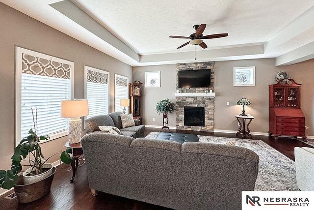 1509 N 194 Circle, Elkhorn, NE 68022