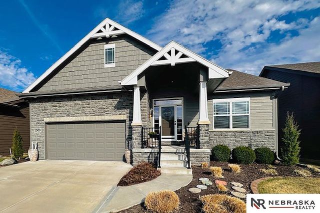 1509 N 194 Circle, Elkhorn, NE 68022