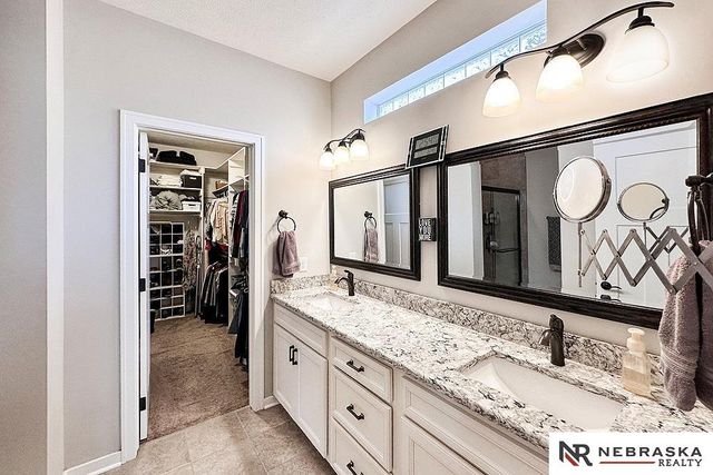 1509 N 194 Circle, Elkhorn, NE 68022