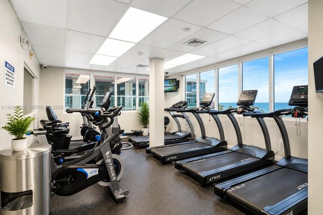 19201 Collins Ave 441, Sunny Isles Beach, FL 33160