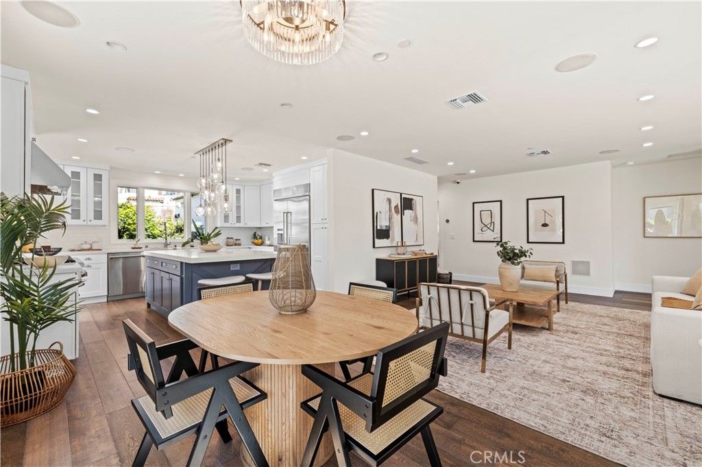 Image 11 of property listing at 1217 Moncado, Glendale, CA 91207