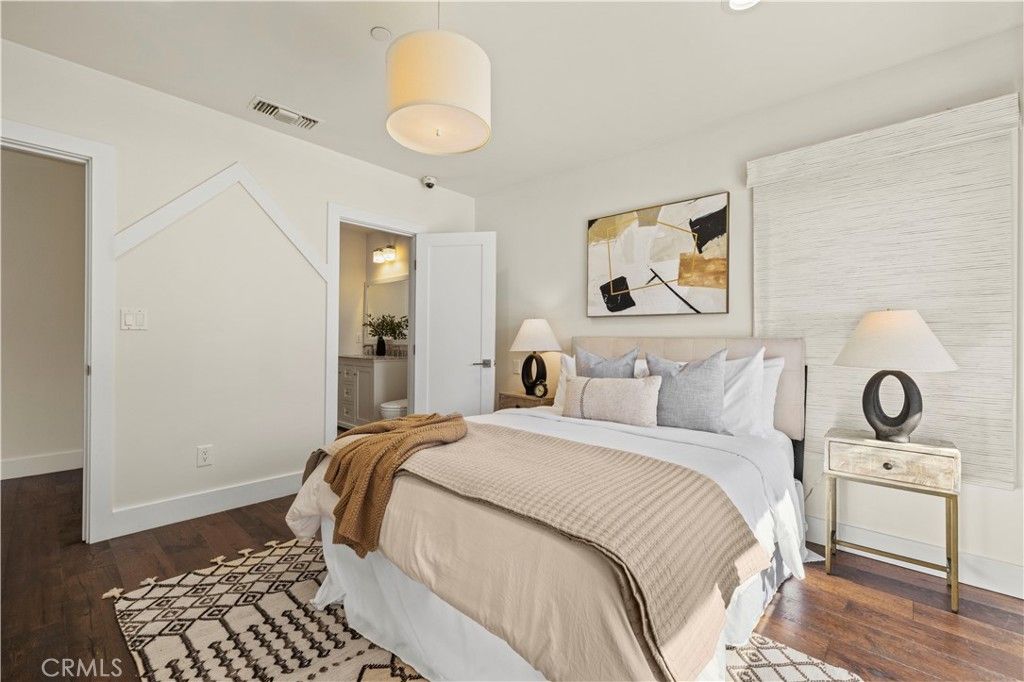 Image 19 of property listing at 1217 Moncado, Glendale, CA 91207